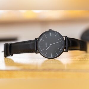Black Cluse unisex watch